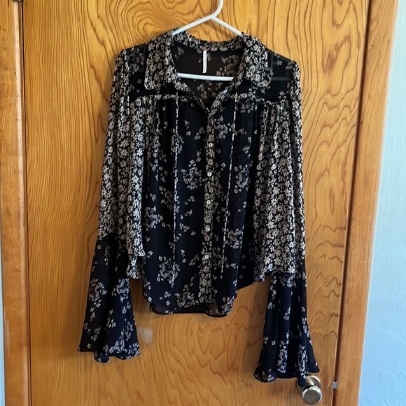 Free People Tops - Free people bell sleeve